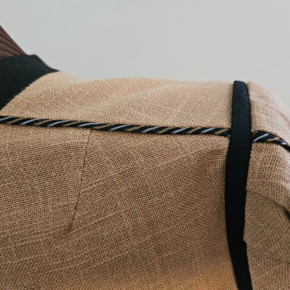 Vintage Salzburger Modell Dirndl Austrian Jacket, Mustard w/ Black Trim, Size 40 - Picture 12 of 13